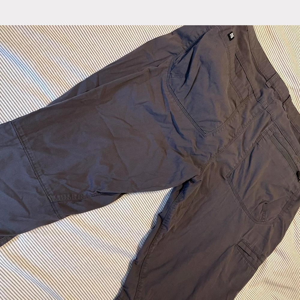 Duluth Trading Co Gray Cargo Pants Lightweight Quick-Drying